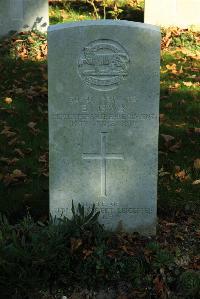 Croisilles British Cemetery - Irwin, E