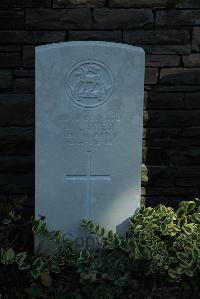 Croisilles British Cemetery - Lister, J