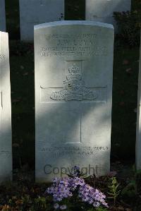 Croisilles British Cemetery - Luya, John William