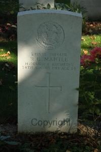 Croisilles British Cemetery - Mantle, Richard Charles