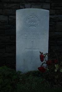 Croisilles British Cemetery - Martin, C E A