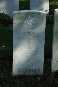 Croisilles British Cemetery - Metcalfe, F G