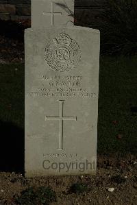 Croisilles British Cemetery - Naylor, James Greenwood