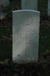 Croisilles British Cemetery - Nicholson, Donald