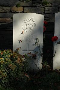 Croisilles British Cemetery - Prior, B