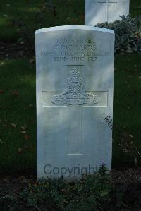 Croisilles British Cemetery - Richards, E