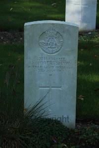 Croisilles British Cemetery - Robertshaw, F