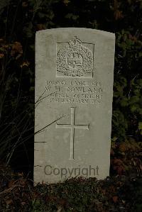 Croisilles British Cemetery - Rowland, W H