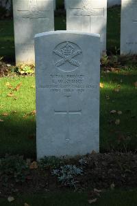 Croisilles British Cemetery - Stunt, Lester William