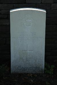 Croisilles British Cemetery - Surtees, Raymond