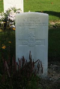 Croisilles British Cemetery - Walsh, Philip James