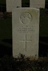 Croisilles British Cemetery - Williams, W