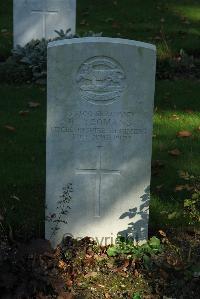 Croisilles British Cemetery - Yeomans, H