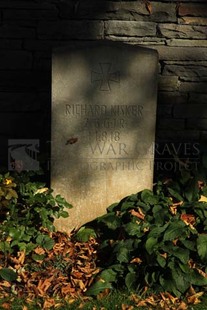 Croisilles British Cemetery - Kisker, Richard