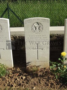 Y RAVINE CEMETERY, BEAUMONT-HAMEL - BREMNER, HARRY