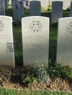 Y RAVINE CEMETERY, BEAUMONT-HAMEL - CARRICK, P