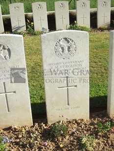 Y RAVINE CEMETERY, BEAUMONT-HAMEL - FERGUSON, RODERICK MACKENZIE