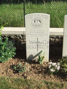 Y RAVINE CEMETERY, BEAUMONT-HAMEL - FRIEND, B G