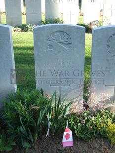 Y RAVINE CEMETERY, BEAUMONT-HAMEL - HERDER, HUBERT CLINTON