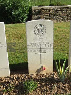 Y RAVINE CEMETERY, BEAUMONT-HAMEL - INSCH, JAMES