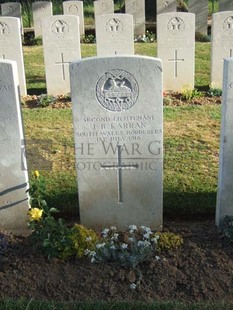 Y RAVINE CEMETERY, BEAUMONT-HAMEL - KARRAN, JOHN BOWLER