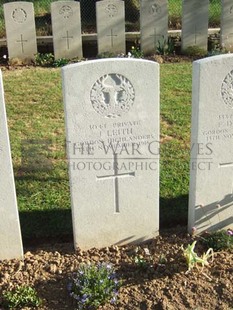 Y RAVINE CEMETERY, BEAUMONT-HAMEL - LEITH, J