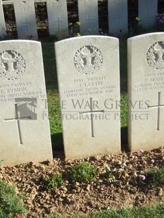 Y RAVINE CEMETERY, BEAUMONT-HAMEL - LEITH, J