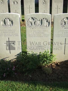 Y RAVINE CEMETERY, BEAUMONT-HAMEL - MANGAN, R A