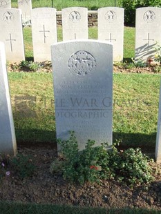 Y RAVINE CEMETERY, BEAUMONT-HAMEL - McCLELLAND, W