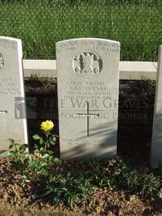 Y RAVINE CEMETERY, BEAUMONT-HAMEL - McINTYRE, J