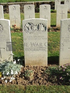 Y RAVINE CEMETERY, BEAUMONT-HAMEL - McINTYRE, P