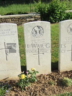 Y RAVINE CEMETERY, BEAUMONT-HAMEL - McLEOD, J