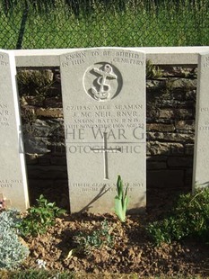 Y RAVINE CEMETERY, BEAUMONT-HAMEL - McNEIL, JOSEPH