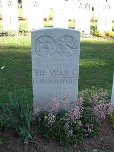 Y RAVINE CEMETERY, BEAUMONT-HAMEL - O'SULLIVAN, V