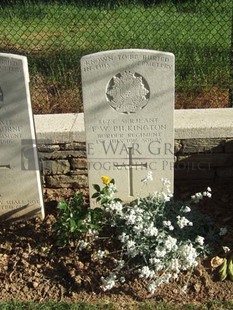 Y RAVINE CEMETERY, BEAUMONT-HAMEL - PILKINGTON, F W