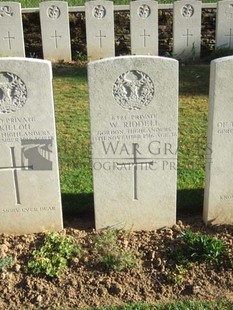 Y RAVINE CEMETERY, BEAUMONT-HAMEL - RIDDELL, W