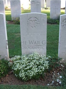 Y RAVINE CEMETERY, BEAUMONT-HAMEL - STONOR, CUTHBERT ANTHONY