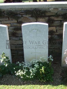 Y RAVINE CEMETERY, BEAUMONT-HAMEL - THOMSON, ANDREW