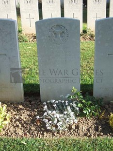 Y RAVINE CEMETERY, BEAUMONT-HAMEL - WILSON, CHARLES ROBERTSON