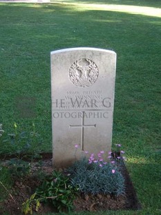 Y RAVINE CEMETERY, BEAUMONT-HAMEL - WINNING, W