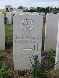 MONT HUON MILITARY CEMETERY, LE TREPORT - AIREY, EDWARD