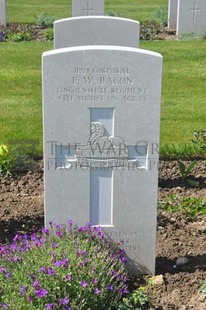MONT HUON MILITARY CEMETERY, LE TREPORT - BACON, FREDERICK WILLIAM