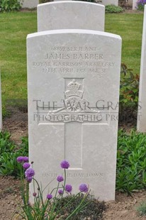 MONT HUON MILITARY CEMETERY, LE TREPORT - BARBER, JAMES