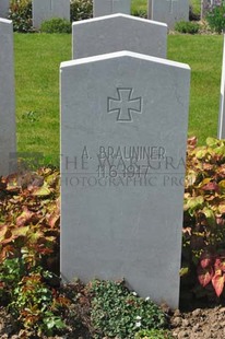 MONT HUON MILITARY CEMETERY, LE TREPORT - BRAUNINER, A