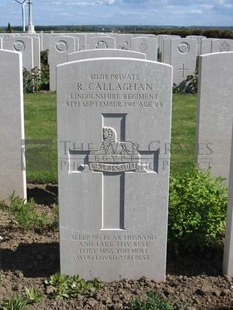 MONT HUON MILITARY CEMETERY, LE TREPORT - CALLAGHAN, ROBERT