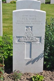 MONT HUON MILITARY CEMETERY, LE TREPORT - DALE, HARRY LISTER