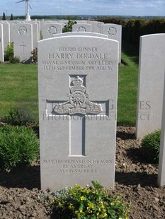 MONT HUON MILITARY CEMETERY, LE TREPORT - DUGDALE, HARRY