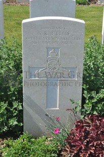 MONT HUON MILITARY CEMETERY, LE TREPORT - ELLIS, GEORGE RICHARD BERKLEY