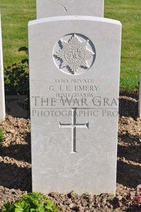 MONT HUON MILITARY CEMETERY, LE TREPORT - EMERY, GEORGE JOHN EDWARD