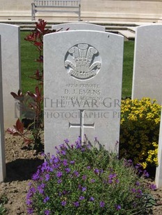 MONT HUON MILITARY CEMETERY, LE TREPORT - EVANS, D J